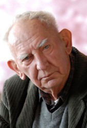 Gustaw Holoubek