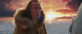- You can trust me.
- Trust a man who won't tell me his name?