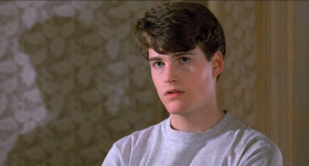 - What do you give a shit for?
- About what?
- About what? About whether I blow my brains out or not.
- Because I have a conscience.
- You have a conscience. I forgot. The Charlie Conscience. Do we tell? Do we not tell? Do we follow the rich boy's code or not? Do we let this blind asshole die or not? Yeah. Conscience, Charlie... When were you born, son? Around the time of the Round Table? Hah. Haven't you heard ? Conscience is dead.
– No, I haven't heard.
– Well, then, take the fucking wax outta your ears ! 