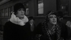 - It is so draughty. They must catch cold all the time.
- Quit stalling. We'll miss the train.
- I feel naked. I feel like everybody's starin' at me.
- With those legs? Are you crazy?