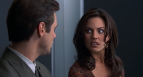 - New in the building?
- I just moved in Monday.
- Oh! You like it so far?
- Mmm-hmm. Everybody's been real nice.
- That's because you have big jugs.