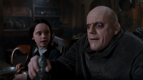 - May I have the salt?
- What do we say?
- Now.