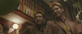 - How much is this?
- Five Galleons.
- How much for me?
- Five Galleons.
- I'm your brother!
- Ten Galleons.