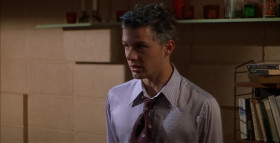 - That's the ugliest cat I've ever seen.
- She's an angel.
- She only has one eye.
- Yeah, but it's her good one.
