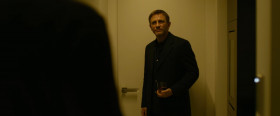 - It didn't work. I'm here.
- Mikael, it did work. You're here.