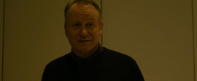 - It didn't work. I'm here.
- Mikael, it did work. You're here.
