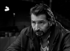 - So you really want me to rob you?
- Well, try! And I’ll give you another coffee on the house.