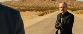 - Put your hands up.
- No.
- What?
- I said no.
- Why not? I don't want to.
- But I've got a gun.
- I don't care.
- But... it doesn't make any sense.
- Too bad.
