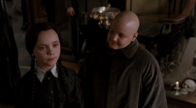 - What are you, darling? Where's your costume?
- This is my costume. I'm a homicidal maniac. They look just like everybody else.