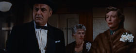 - You're tearing me apart!
- What?
- You say one thing, he says another, and everybody changes back again!