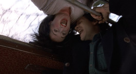 - There's a lady on the luggage rack!
- I'm not a lady! I'm a banshee!
- There's a banshee on the luggage rack!