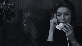 Hello, I want to send a telegram to Monte Carlo. <...> "Bravo! I saw you on TV. Anne." No, no, wait a second. "Bravo! I love you. Anne."

