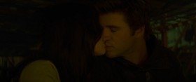 - What's goin' on in your head?
- I don't know.
- That's like kissing someone who's drunk.