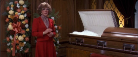 - Did somebody die?
- Violinist.
- I didn't know he was that sick.
- He wasn't. He asked for a raise.