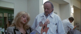 - What can I do for you? 
- I'll take a ham on rye.
- This is a barber shop, not a delicatessen.
- Oh. Well, then, why don't you give me a haircut?