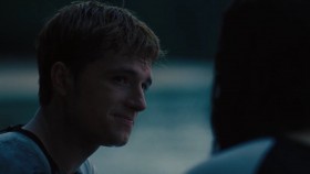- If you die and I live, l'd have nothing. Nobody else that I care about.
- Peet.
- It's different for you. Your family needs you. You have to live. For them.
- What about you?
- Nobody needs me.
- I do. I need you.