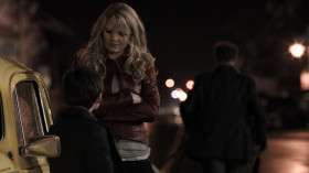 - So that's your shrink?
- I'm not crazy.