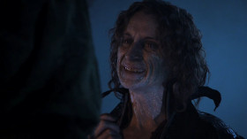 - I need a cure.
- What ails you, child?
- A broken heart.
- Ah! The most painful of afflictions.