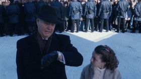 - Daddy, I want to go in.
- It's 9:59, sweetheart.
- Make time go faster.