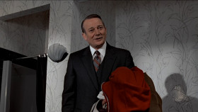 - It's a whirlpool bath, sir. I think you'll enjoy it.
- Bubbles, man. Say, man, when I was growing up, we want a Jacuzzi, we had to fart in the tub.