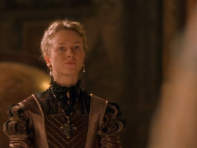 - You know her husband well.
- Not at all well, but his reputation precedes him.