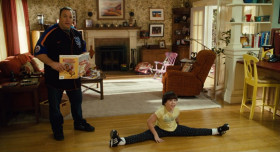 - There's only one guy l know who can dance better than that.
- Who?
- The homeless guy from our wedding.