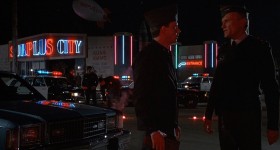 - Matrix?
- Call the Federal building.
- Have them monitor every police, aviation and marine channel.
- What are you expecting?
- World War III.