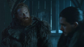 - How many queens are there now?
- Two.
- And you need to convince the one with the dragons, or the one who fucks her brother?
- Both.