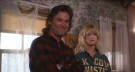 - They're... They're not mine.
- I was sure you'd remember them!
- Well, I think I'd remember if I had three...
- Four, honey! Don't forget little Joe.