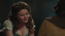 - Trust me. I know love, and... You're in it.
- Ah. What's it like?
- It's the most wonderful and amazing thing in the world. Love is hope. It fuels our dreams. And if you're in it, you need to enjoy it. Because love doesn't always last forever.
- But if love's so great, then why do I feel so bad right now?
- You need to be with the person you love.