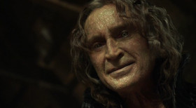 - You take the most precious thing in this world... Love... And turn it into a weapon.
- Love is a weapon, dearie. Always has been. It's just... So few people know how to wield it.
