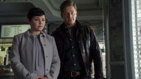 - Oh. Henry, this is David and Mary Margaret.
- Are you helping my mom with the case? Or are they the ones who jumped bail?
- Oh, no, they are... they're just... old friends.
- Friends? From where?
- Phoenix.
- Here.
- Well, Phoenix... and then... here.
- But I thought you were only in Phoenix for... being in that place.
- Right. We were cell mates.
- Really? What were you in for?
- Banditry. People make mistakes. The important thing is... to find a way to keep moving on.
