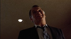 — Mr Parker, there's someone I'd like you to meet.
— Nice guy, I hope. Everybody's trying to kill me lately.