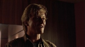 — Mr Parker, there's someone I'd like you to meet.
— Nice guy, I hope. Everybody's trying to kill me lately.