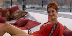 - You're an actress, right?
- All women are actresses, dear. I'm just clever enough to get paid for it.
