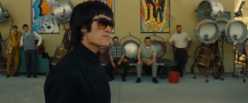 - You know, you're kind of pretty for a stuntman.
- That's what they tell me.