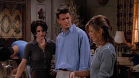 - I've never seen so much crap!
- Actually, I think this apartment sullies the good name of crap.