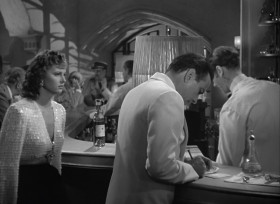 - Where were you last night?
- That's so long ago, I don't remember.
- Will I see you tonight?
- I never make plans that far ahead.