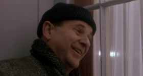 - Merry Christmas, little fella! We know that you're in there, and that you're all alone.
- Yeah, come on, kid. Open up. It's Santy Claus and his elf!
- We're not gonna hurt you!
- No, no. Got some nice presents for you!
- Be a good little fella now and open the door!