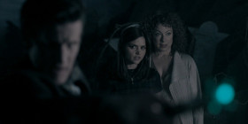 — If it isn't my gravestone, then what is it?
— What do you think that gravestone really is?
— The gravestone?
— Maybe it's a false grave.
— Maybe it's a false grave.
— Yeah, maybe.
— Maybe it's a secret entrance to the tomb.
— Maybe it's a secret entrance to the tomb!
— Yes! Of course. Makes sense. They'd never bury my wife out here.
— Your what?!
