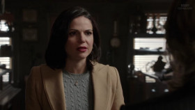 – I want a baby. Will you help me, Mr. Gold?
– I'm flattered, but I guess I passed.
– That's not what we're talking about! 