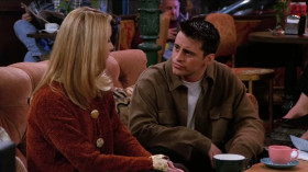 - So I figured it out.
- What?
- Why Scott doesn't want to sleep with me. I'm not sexy enough.
- Phoebe, that's crazy. When I first met you, you know what I said?
- What?
- I said, "Excellent butt, great rack."