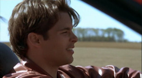 - How do you start a conversation with the girl of your dreams, without coming of like a total dork?
- Don's say anything. Let her start.